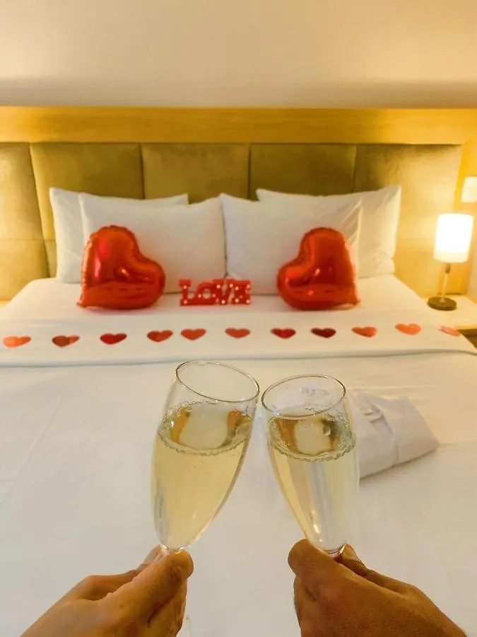 Mercure Sao Paulo Jardins 4*,