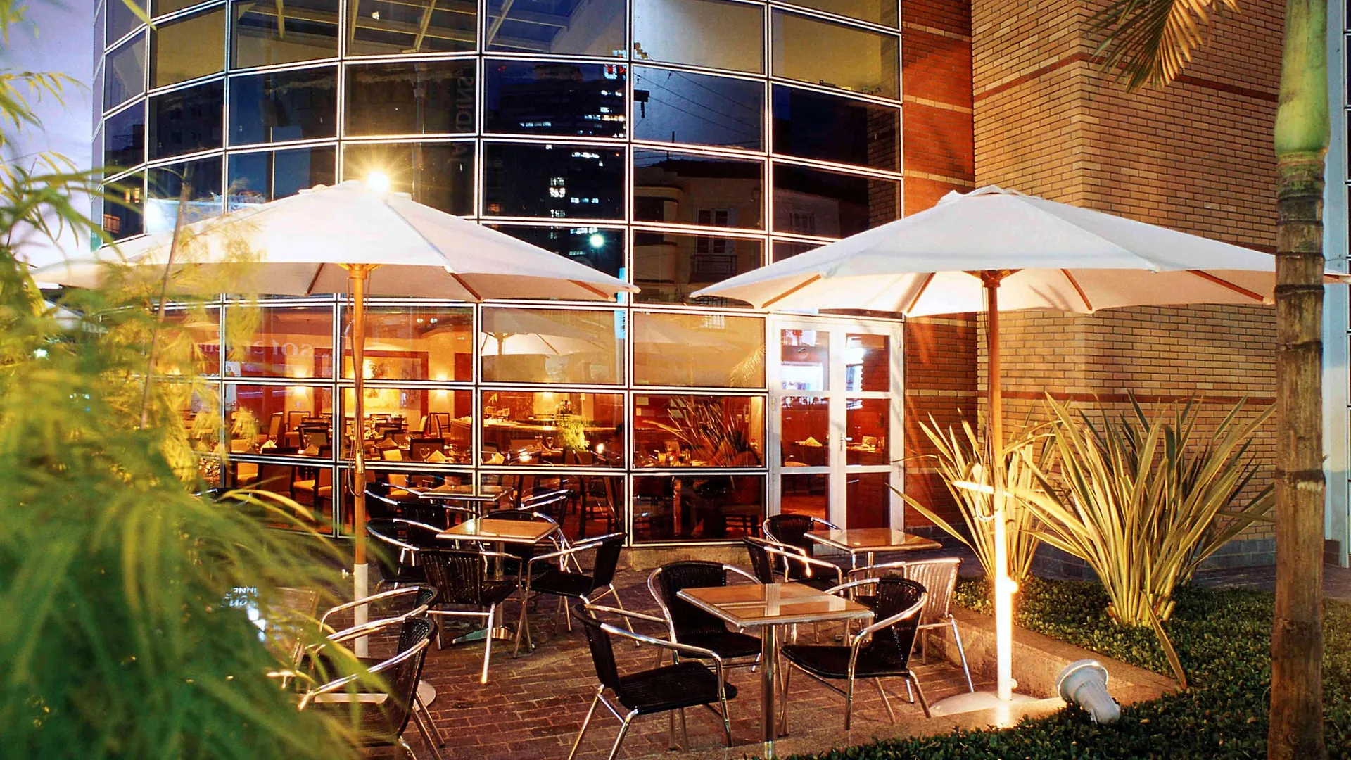 Mercure Sao Paulo Jardins 4*,