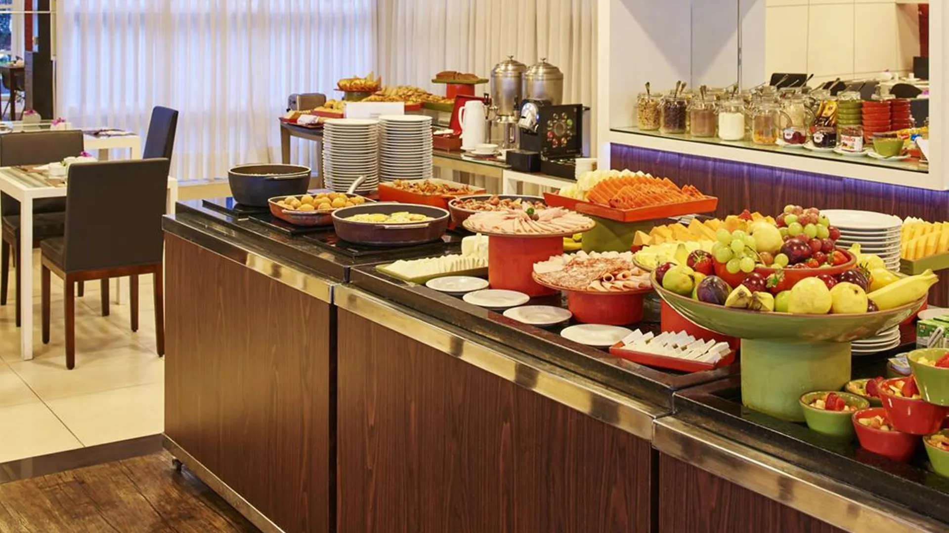 Mercure Sao Paulo Jardins 4*,  Brasil