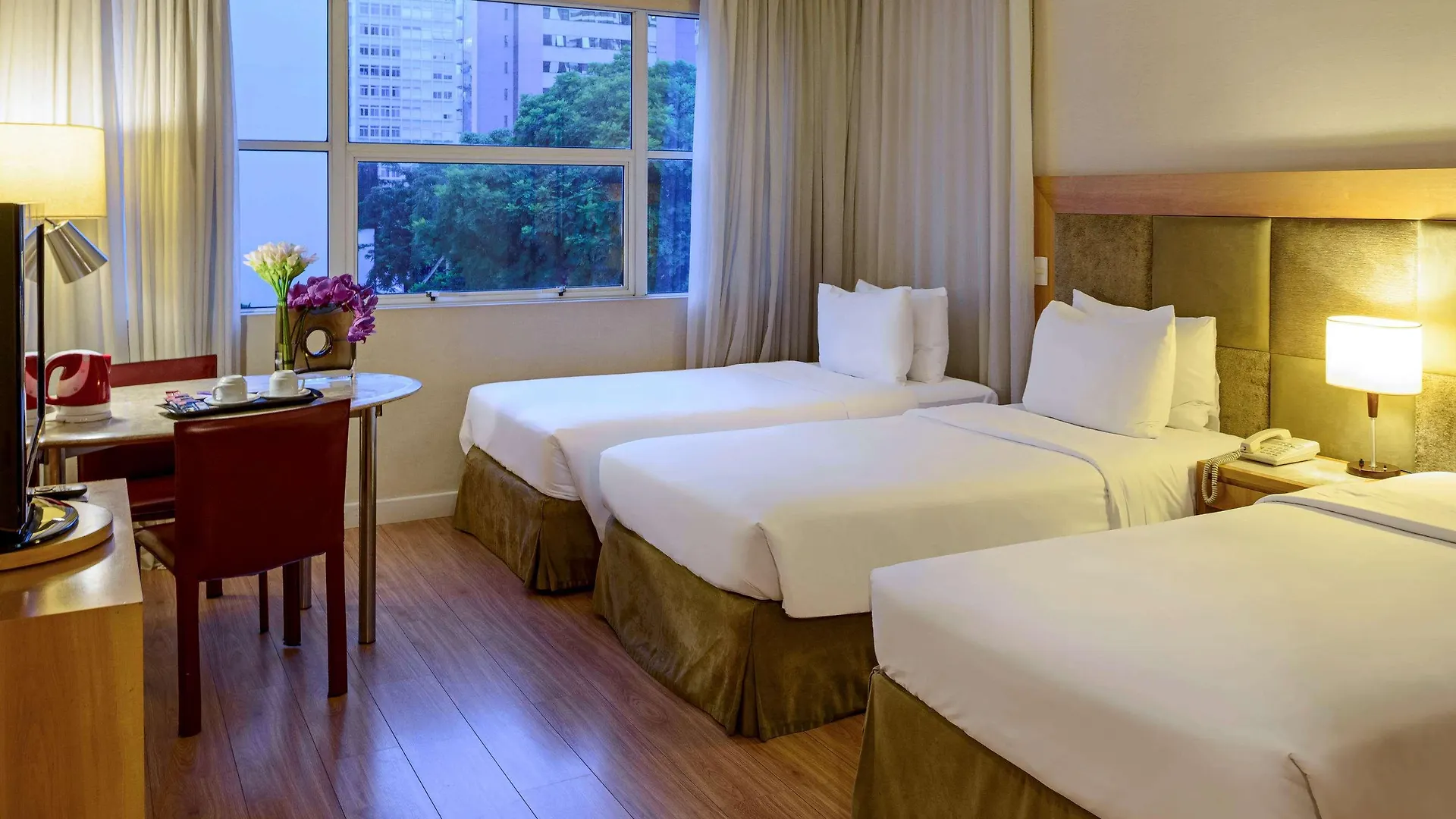 Mercure Sao Paulo Jardins 4*,