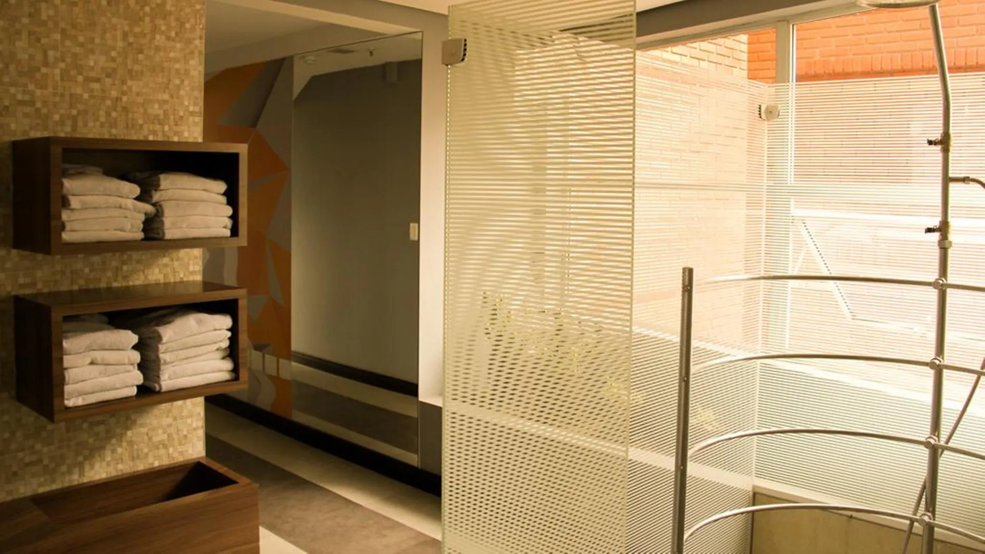 Mercure Sao Paulo Jardins 4*,